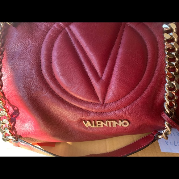 Valentino - Picture 6 of 8